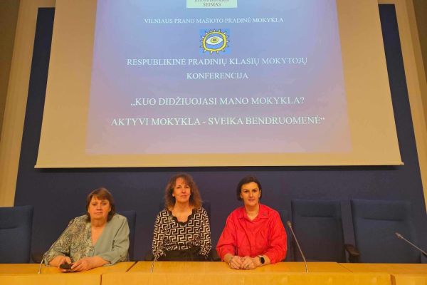 DALYVAUTA RESPUBLIKINĖJE MOKYTOJŲ KONFERENCIJOJE