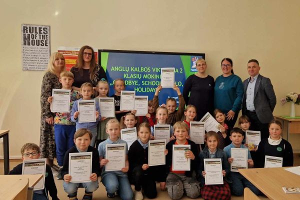 ANGLŲ KALBOS VIKTORINA UKMERGĖJE
