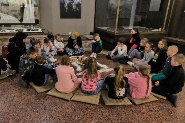 MOKOMĖS APIE GYVŪNUS IR LIETUVOS PRIEŠISTORĘ KITAIP