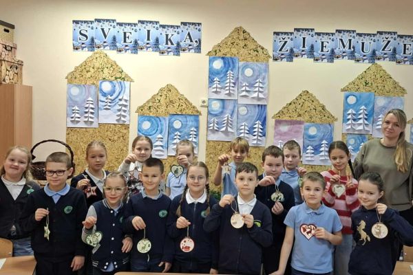 KALĖDINĖ EDUKACIJA „KALĖDINIS ŽAISLIUKAS“