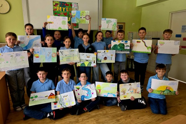 LIETUVA KETVIRTOKŲ ŠIRDYSE