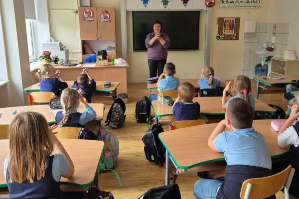 ASMENS HIGIENOS PAMOKĖLĖS „ŠVAROS ABĖCĖLĖ“